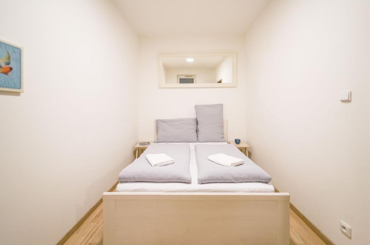 Vesna Convenient Apartment Bratislava Luaran gambar